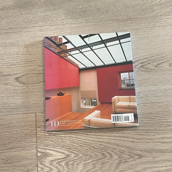 Dream Apartments book by Aurora Cuito. In excellent condition (like new). - Picture 2 of 2